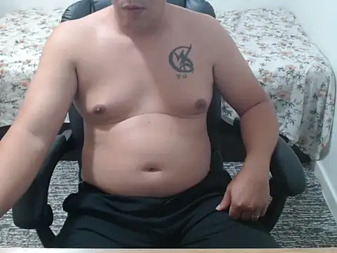 Carloskasado online show from November 8, 2025, 9:02 pm