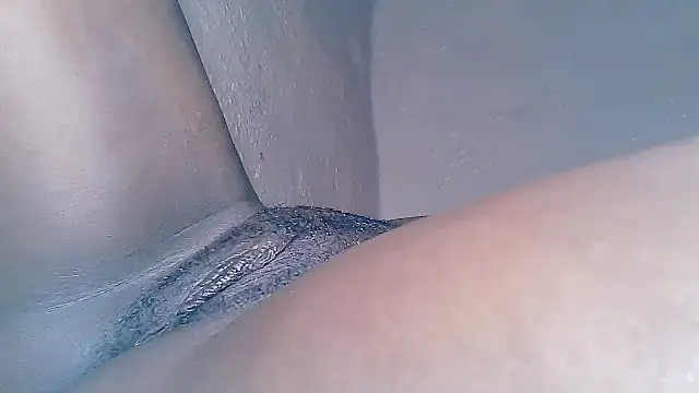 Chloe2001 online show from September 25, 2025, 11:36 am