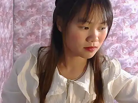 Sisi dy01 online show from November 4, 2025, 12:15 pm