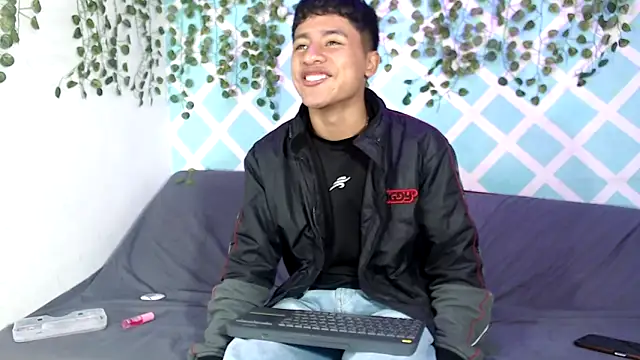 sebas boys577 online show from September 15, 2025, 1:55 pm