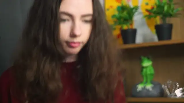 DeneenTurja online show from September 28, 2025, 10:20 am