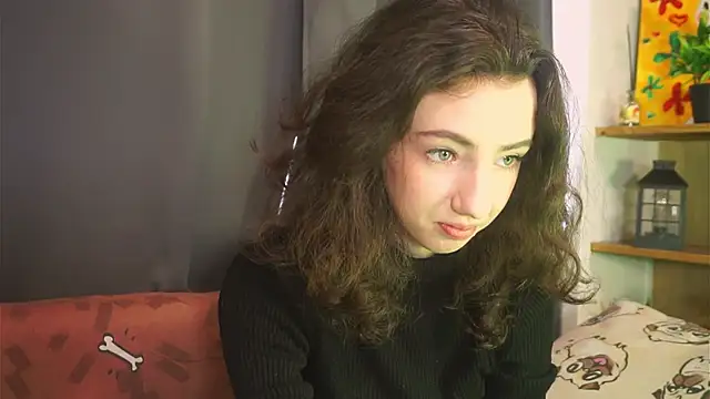 DeneenTurja online show from October 5, 2025, 10:24 am