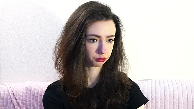 DeneenTurja online show from October 22, 2025, 10:37 am