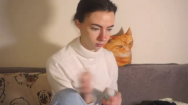 DeneenTurja online show from October 31, 2025, 7:53 am