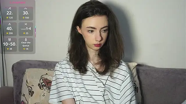 DeneenTurja online show from November 7, 2025, 10:26 am