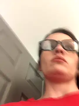 VisibleGiver online show from October 27, 2025, 10:25 pm