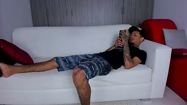 Hot destructionXxx18 online show from October 11, 2025, 7:34 pm