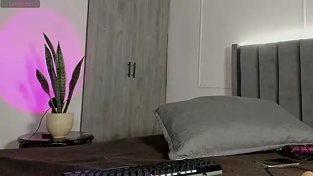 Ice Princess  online show from October 11, 2025, 4:55 am