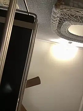 goddessmissmia online show from October 6, 2025, 8:28 pm