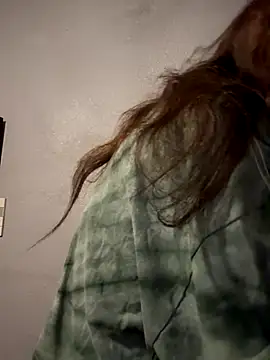 goddessmissmia online show from October 7, 2025, 5:32 pm