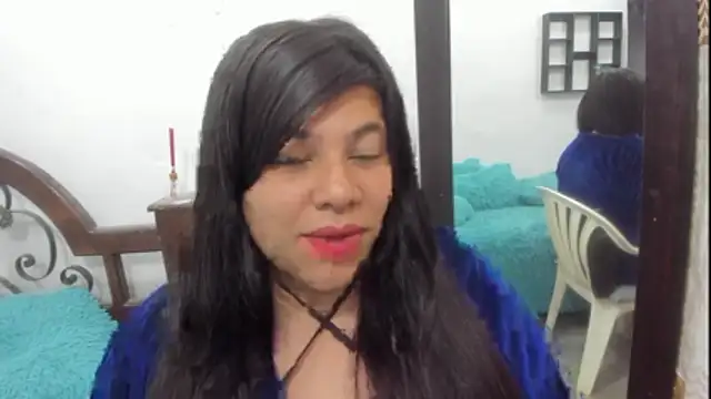 ALMAWHITE online show from October 24, 2025, 9:00 pm