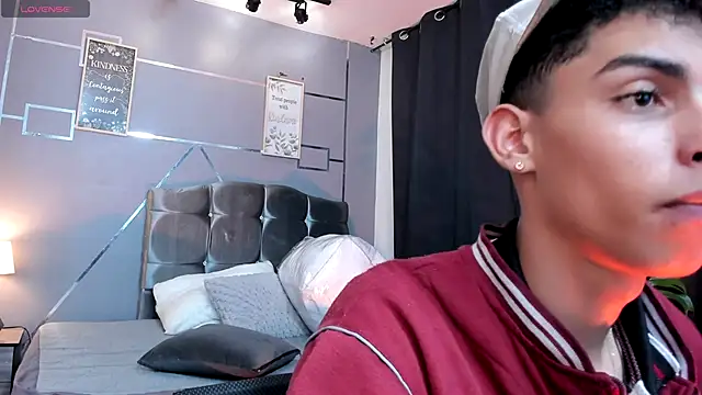 Room 69x online show from November 20, 2025, 3:18 am