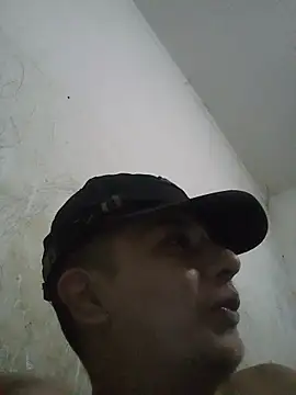 Snapshot of Ariihot chatting on March 27, 2026, 8:37 am Ariihot online show from March 27, 2026, 8:37 am