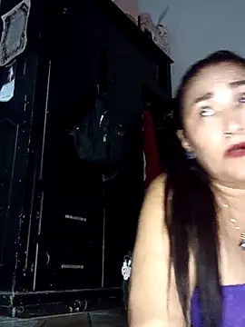 linda luna29 online show from September 13, 2025, 2:44 am