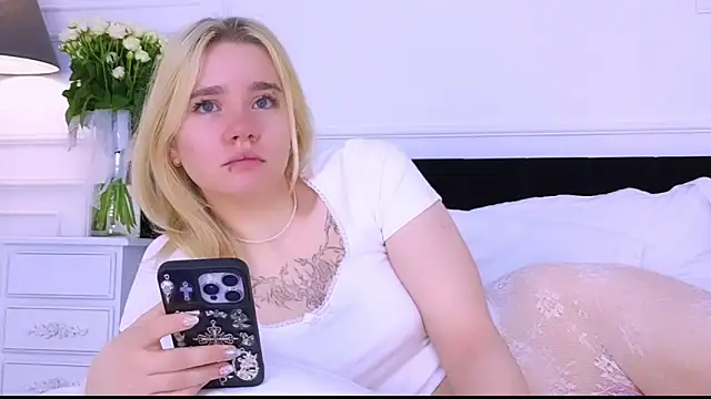 ANNABELLE LU online show from October 6, 2025, 2:31 am