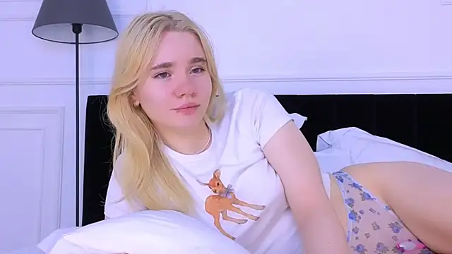 ANNABELLE LU online show from October 30, 2025, 2:35 am