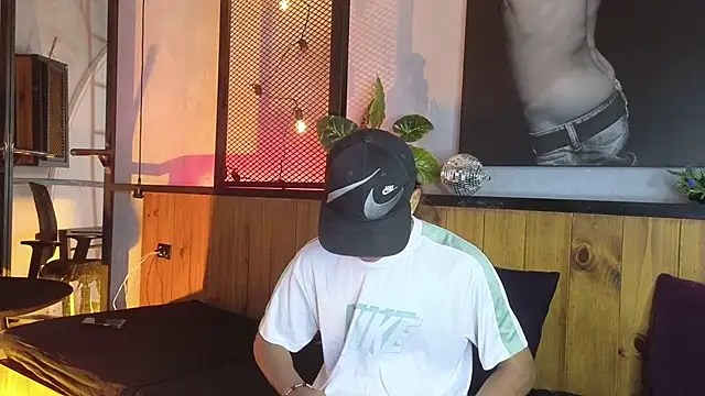 AlanCutee online show from March 17, 2026, 11:46 am