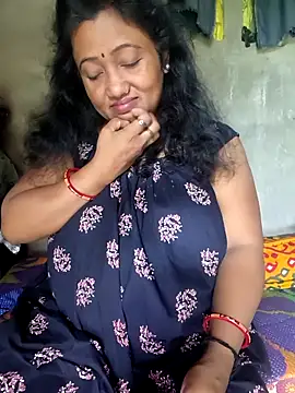 Cute-Swewty online show from September 16, 2025, 8:48 am