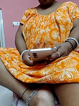 Cute-Swewty online show from June 21, 2026, 2:08 pm