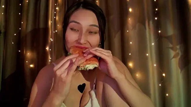 Ray Ayanami online show from September 25, 2025, 3:49 pm