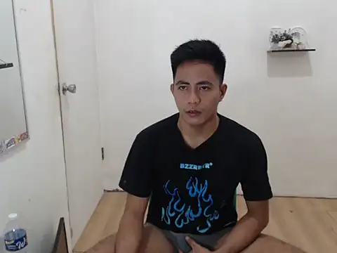 Lloyd wintours online show from November 22, 2025, 1:10 pm