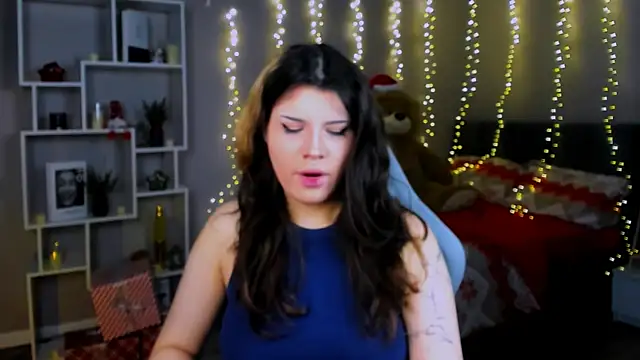 AnoraDark online show from December 14, 2025, 12:21 pm