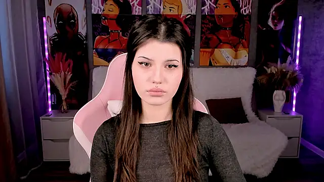 Snapshot of AnoraDark chatting on February 5, 2026, 12:21 pm AnoraDark online show from February 5, 2026, 12:21 pm