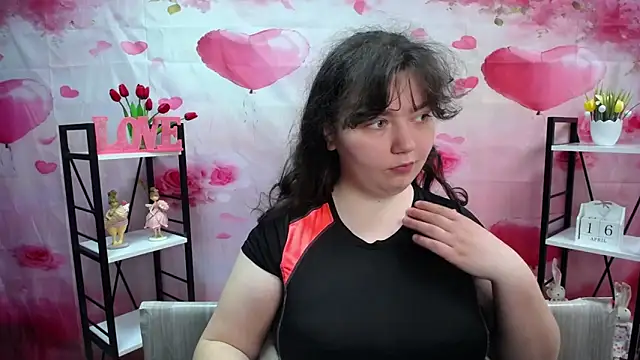 NeonilaLisova online show from April 17, 2026, 5:10 am