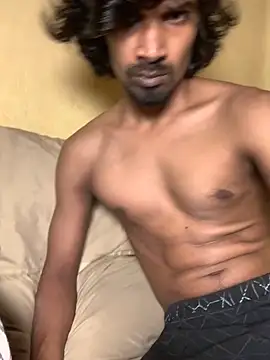 Snapshot of Serah99 chatting on November 18, 2025, 10:09 am Serah99 online show from November 18, 2025, 10:09 am