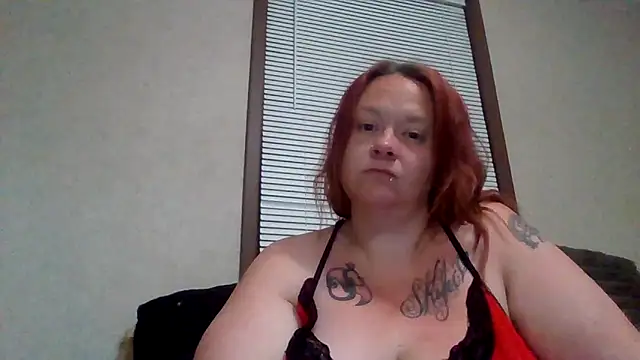 ThickkkMama420 online show from April 5, 2026, 8:33 am