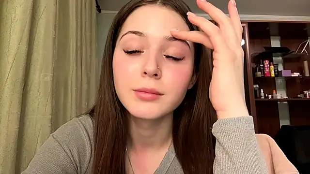 Adel strongwoman online show from March 25, 2026, 6:14 pm