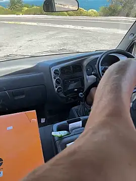 Smallboybigworld online show from February 12, 2026, 10:21 am