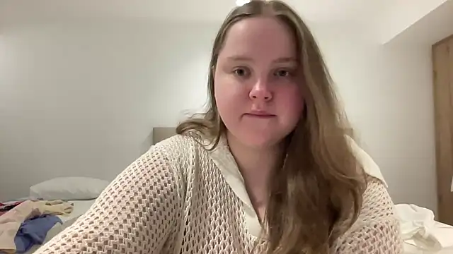 Alice898 online show from September 13, 2025, 6:18 pm