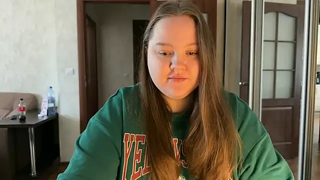 Alice898 online show from April 14, 2026, 9:15 am