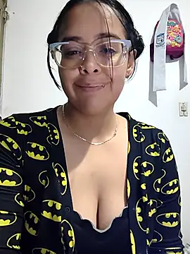 Snapshot of Sofia_leving chatting on November 7, 2025, 5:29 am Sofia leving online show from November 7, 2025, 5:29 am