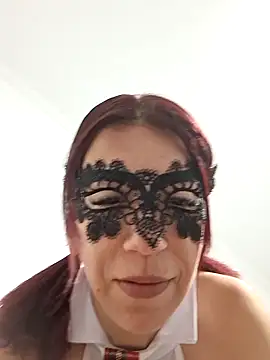 Anayssa  online show from October 5, 2025, 8:18 pm