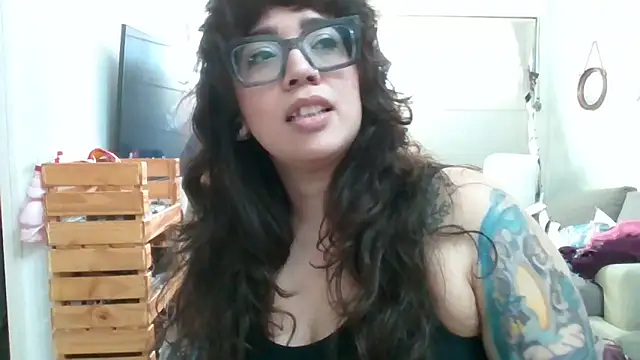 GypsyMamacita online show from September 16, 2025, 5:58 pm