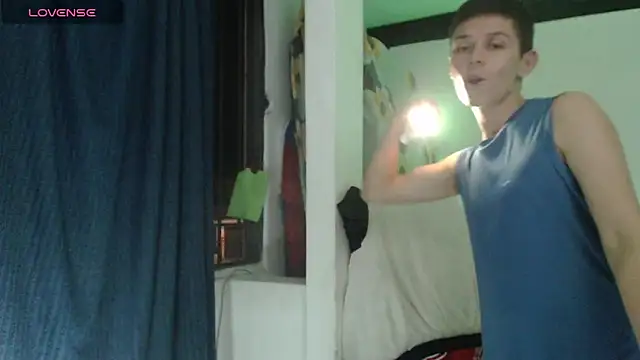 JhoanVelezModel online show from October 18, 2025, 3:09 am