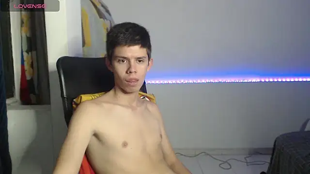 JhoanVelezModel online show from November 2, 2025, 1:41 am