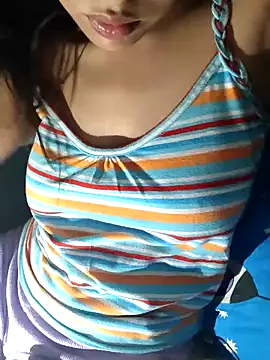 KARISHMA-STRIP online show from September 28, 2025, 8:25 pm