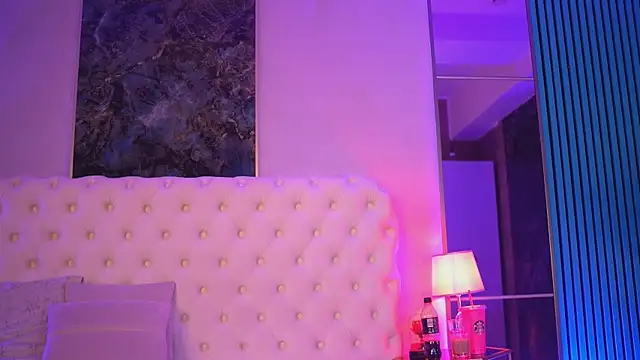 KendraMoon online show from October 17, 2025, 3:14 pm