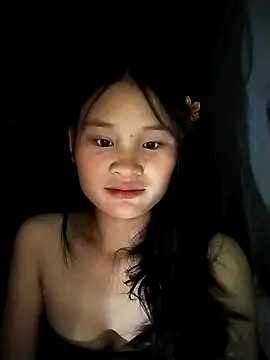 saronla 03 online show from October 10, 2025, 4:17 pm