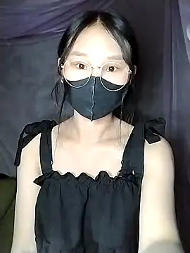 saronla 03 online show from November 8, 2025, 6:24 am