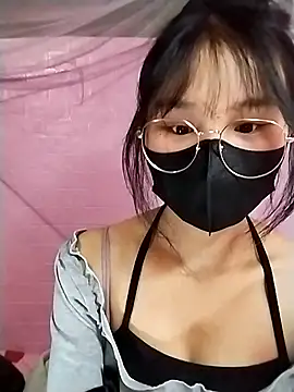 saronla 03 online show from December 21, 2025, 8:38 pm