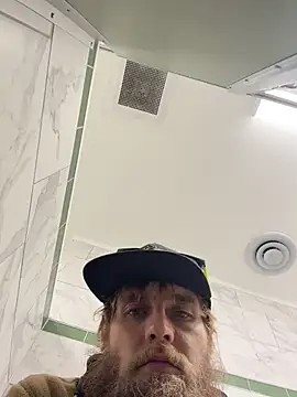 Snapshot of high3ndlowlife chatting on February 5, 2026, 12:10 pm high3ndlowlife online show from February 5, 2026, 12:10 pm