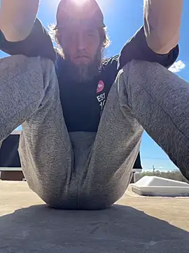 Snapshot of high3ndlowlife chatting on March 23, 2026, 6:01 pm high3ndlowlife online show from March 23, 2026, 6:01 pm