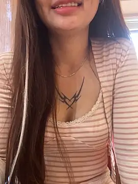   BabyShowPublic   online show from February 15, 2026, 9:19 am