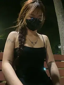   BabyShowPublic   online show from April 12, 2026, 2:44 pm