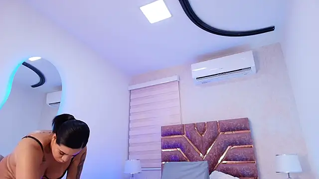 emma madi online show from November 12, 2025, 11:54 am