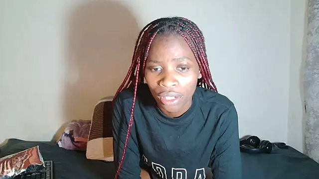 DarkChocox01 online show from October 31, 2025, 4:30 pm